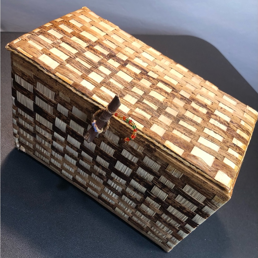 ⭐️WOVEN TRINKET BOX⭐️